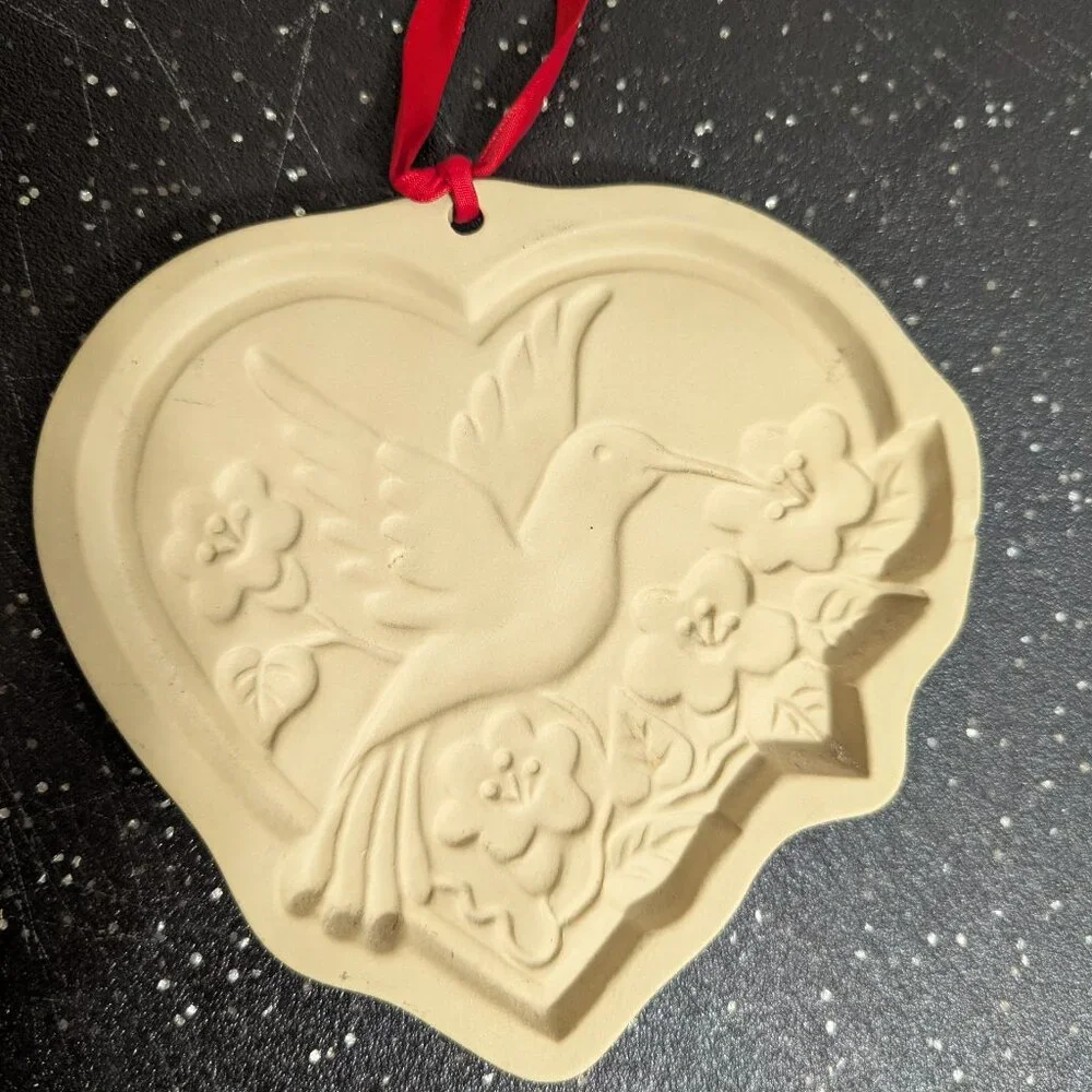Brown Bag Cookie Mold Hummingbird 1992
